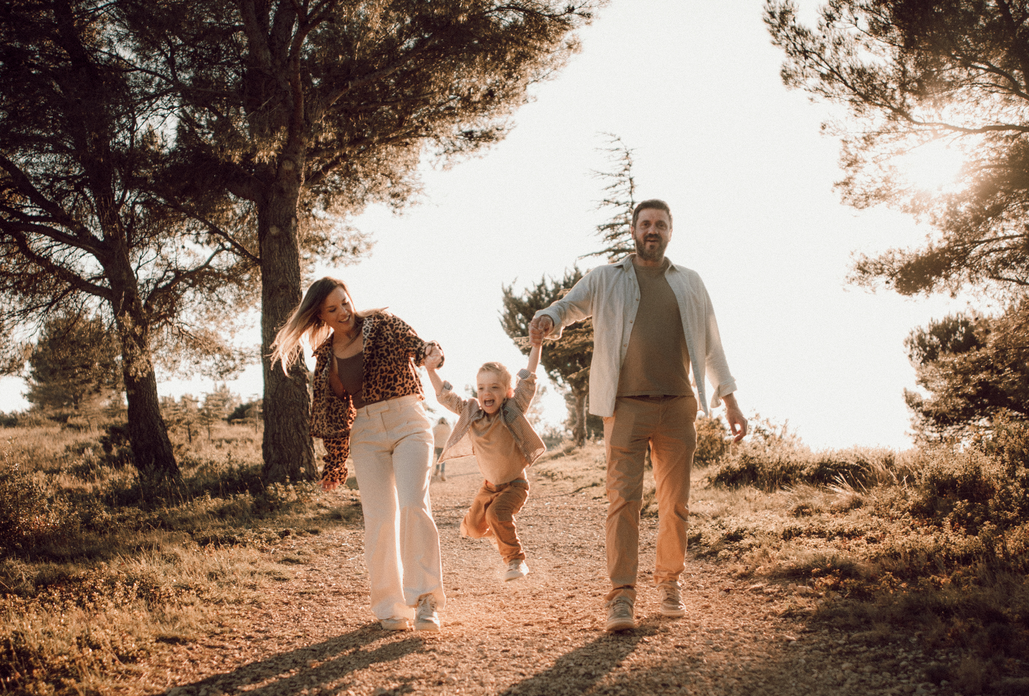 shooting photo en famille à ventabren près d'aix-en-provence 